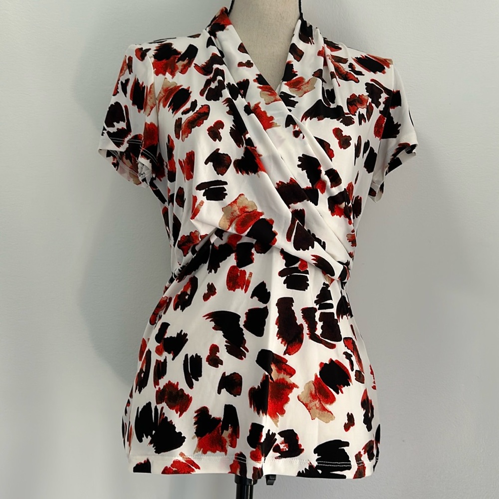 DKNY Short Sleeves Pattern Top